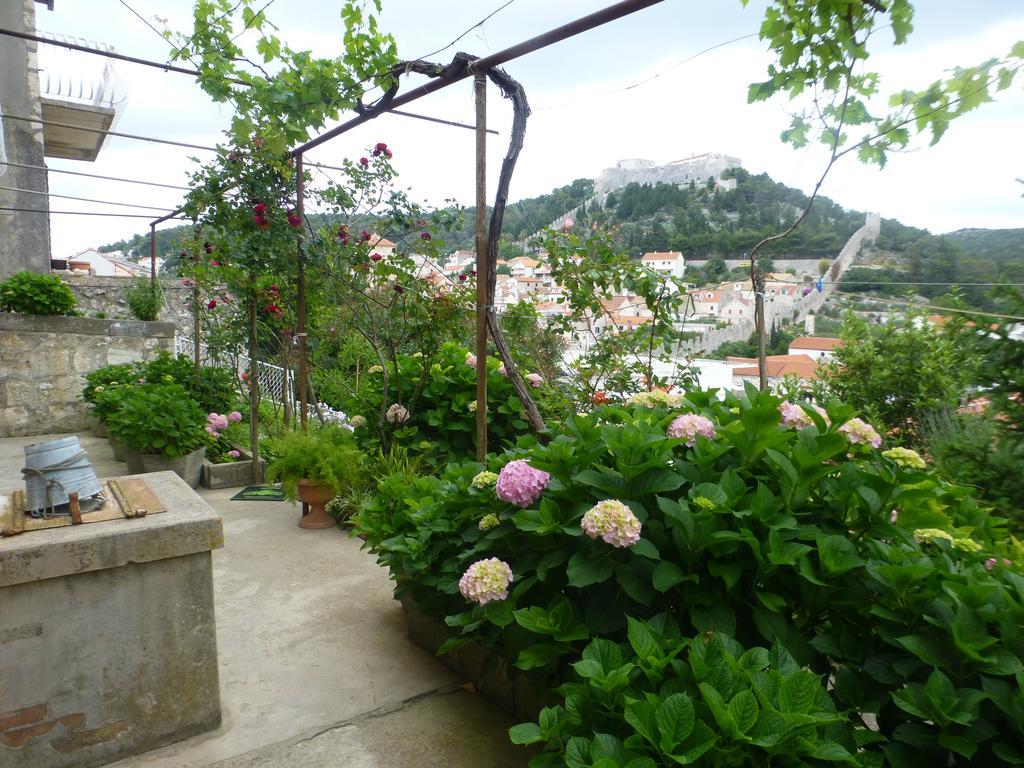 Guesthouse Bracanovic Χβαρ Εξωτερικό φωτογραφία